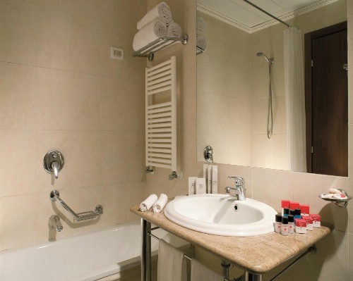 Ramada by Wyndham Naples image 37